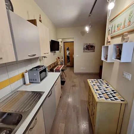 Monolocale Piccolo Ed Accogliente - Cir 0021 -