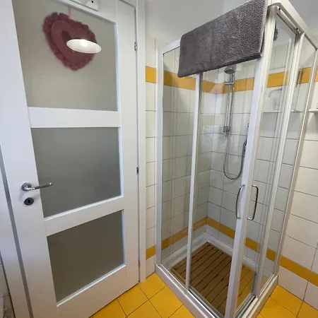 Monolocale Piccolo Ed Accogliente - Cir 0021 -